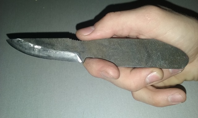 knife2.jpg