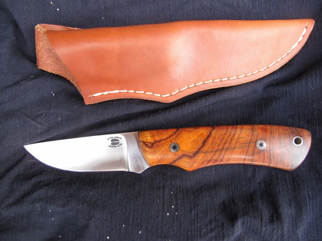 elk track knives 009 (640x480).jpg